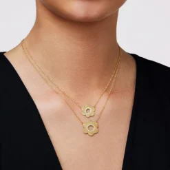 Medium Daisy Diamond Necklace