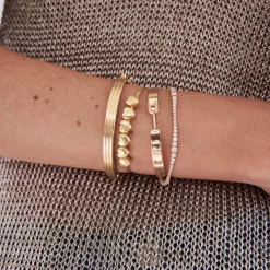 White Diamond Jones Tennis Bracelet in Yellow Gold
